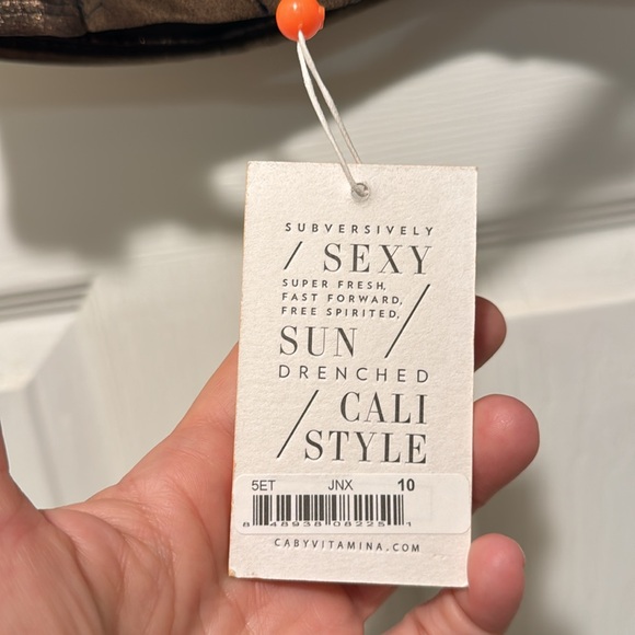 NWT Vitamin A Bonze Brown Neutra Bralette - Picture 5 of 6